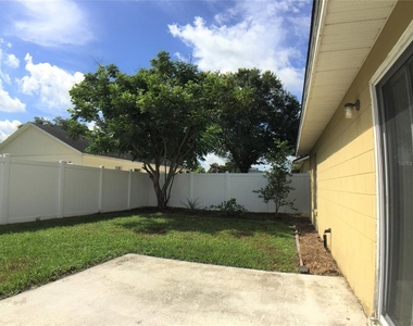 939 Pecan Street - Photo Thumbnail 9