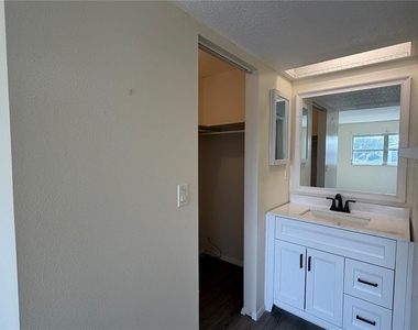 2619 Magdalina Drive - Photo Thumbnail 21