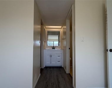 2619 Magdalina Drive - Photo Thumbnail 19