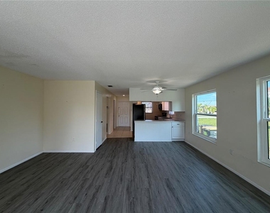2619 Magdalina Drive - Photo Thumbnail 15