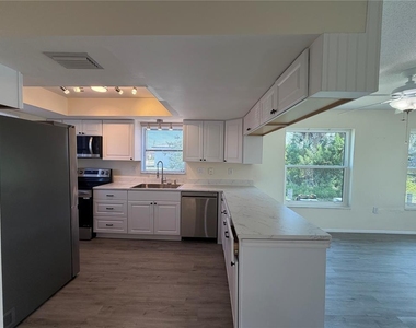 2619 Magdalina Drive - Photo Thumbnail 4