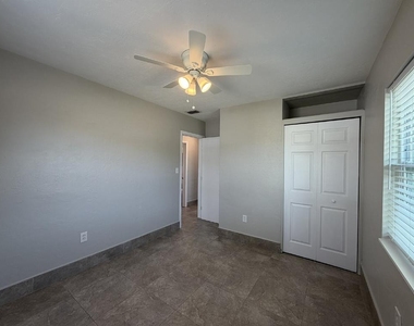 21090 Bersell Avenue - Photo Thumbnail 10