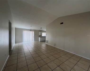 73 Olive Drive - Photo Thumbnail 3