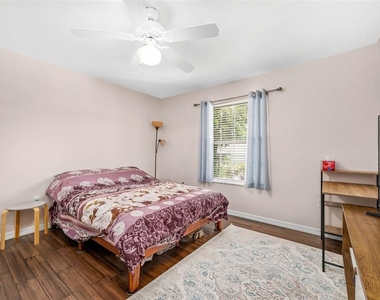 8725 Nw 9th Place - Photo Thumbnail 10