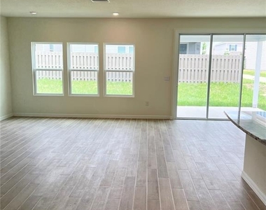 1336 Nw 132nd Circle - Photo Thumbnail 2