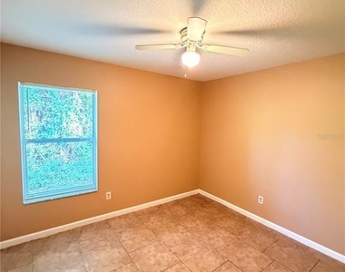 24 Ryall Lane - Photo Thumbnail 11
