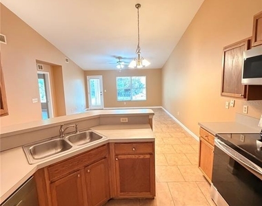 24 Ryall Lane - Photo Thumbnail 4