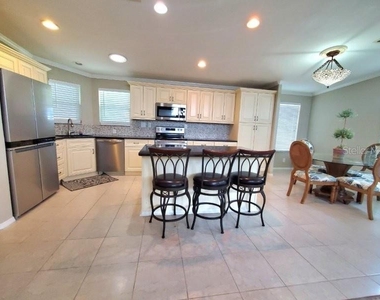 14 Freeman Avenue - Photo Thumbnail 11