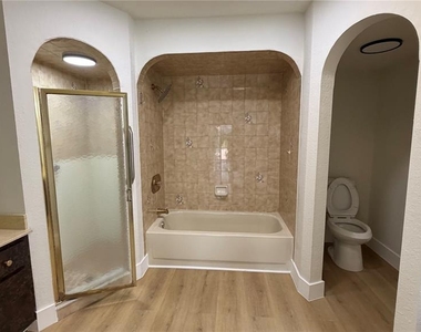 20538 Tappan Zee Drive - Photo Thumbnail 8