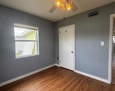824 Conreid Drive - Photo Thumbnail 5