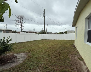 824 Conreid Drive - Photo Thumbnail 10