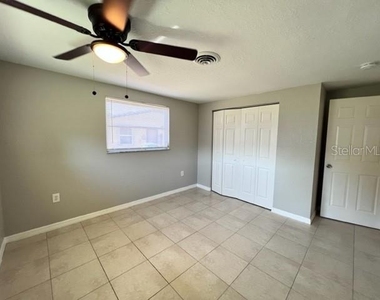 424 Vannell Street - Photo Thumbnail 13