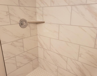 549 Lakeside Drive - Photo Thumbnail 9