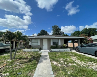 3305 13th Avenue W - Photo Thumbnail 1