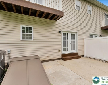 825 16th Avenue - Photo Thumbnail 4