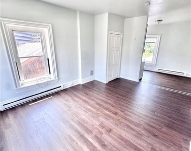 122 N 8th Street - Photo Thumbnail 5