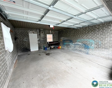 374 8th Avenue - Photo Thumbnail 10