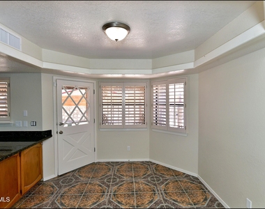11620 Laura Marie Drive - Photo Thumbnail 13