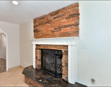 11620 Laura Marie Drive - Photo Thumbnail 9