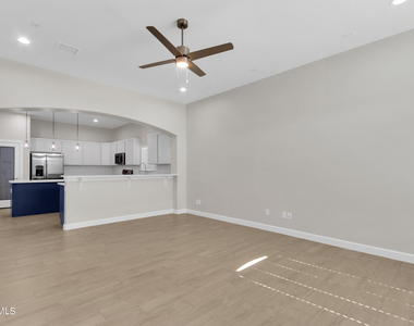 13931 Sky Harbor Avenue - Photo Thumbnail 3