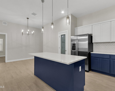 13931 Sky Harbor Avenue - Photo Thumbnail 12