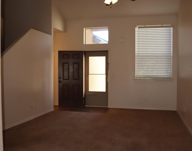 5036 Copper Ranch Avenue - Photo Thumbnail 3