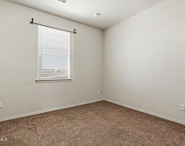 5036 Copper Ranch Avenue - Photo Thumbnail 28