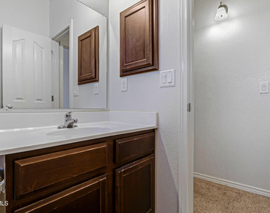 5036 Copper Ranch Avenue - Photo Thumbnail 24