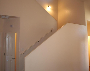5036 Copper Ranch Avenue - Photo Thumbnail 4