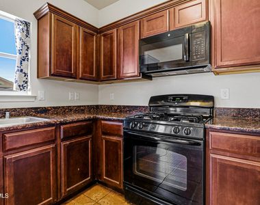 5036 Copper Ranch Avenue - Photo Thumbnail 18
