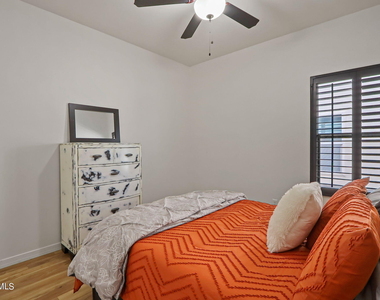 13221 Pocklington Road - Photo Thumbnail 23