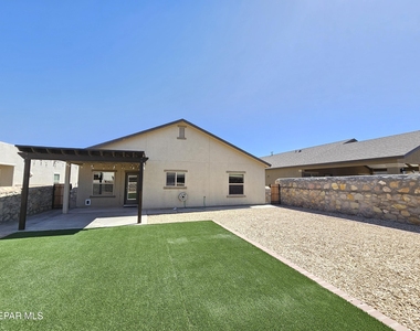 2217 Furtherpoint Place - Photo Thumbnail 27