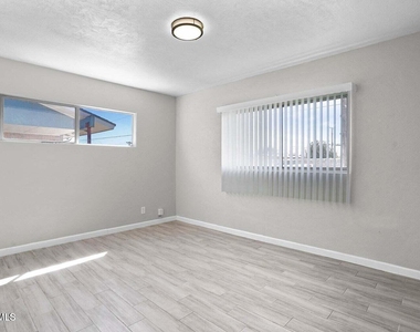 5021 Tetons Drive - Photo Thumbnail 14
