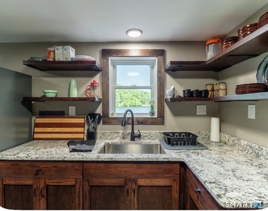 37 Sheldon Circle - Photo Thumbnail 8