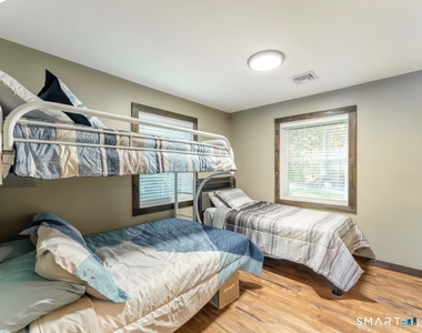 37 Sheldon Circle - Photo Thumbnail 11