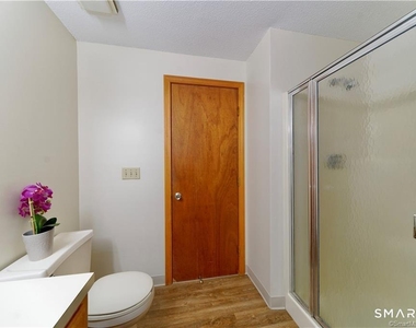 33 Ivy Lane - Photo Thumbnail 5