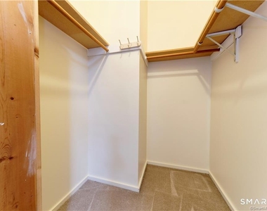 33 Ivy Lane - Photo Thumbnail 13