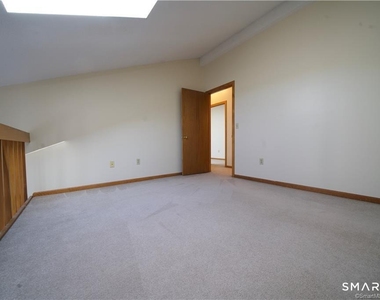 33 Ivy Lane - Photo Thumbnail 17