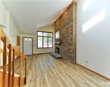 33 Ivy Lane - Photo Thumbnail 9