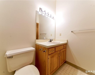 33 Ivy Lane - Photo Thumbnail 14