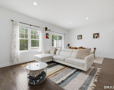 11 Red Rock Lane - Photo Thumbnail 5