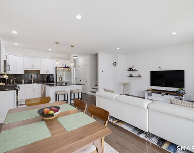 11 Red Rock Lane - Photo Thumbnail 11