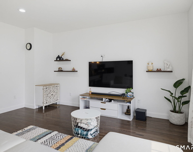 11 Red Rock Lane - Photo Thumbnail 10