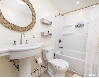 30 Mohican Road - Photo Thumbnail 14