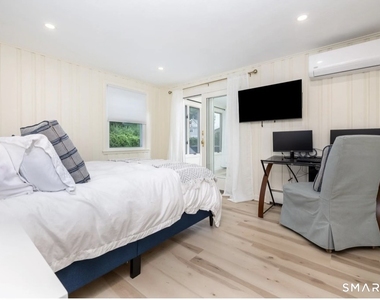 30 Mohican Road - Photo Thumbnail 10