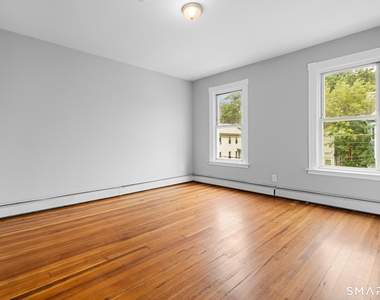 354 Poplar Street - Photo Thumbnail 16