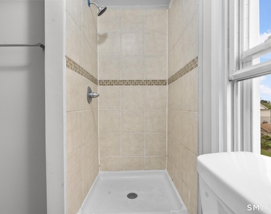 354 Poplar Street - Photo Thumbnail 33
