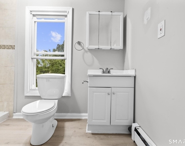 354 Poplar Street - Photo Thumbnail 32