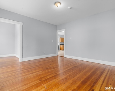 354 Poplar Street - Photo Thumbnail 18