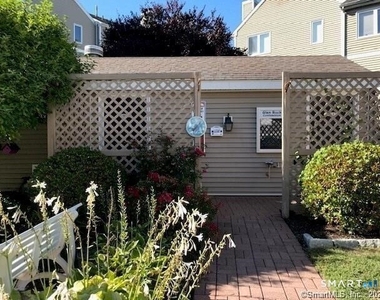 63 Glenrock Road - Photo Thumbnail 15